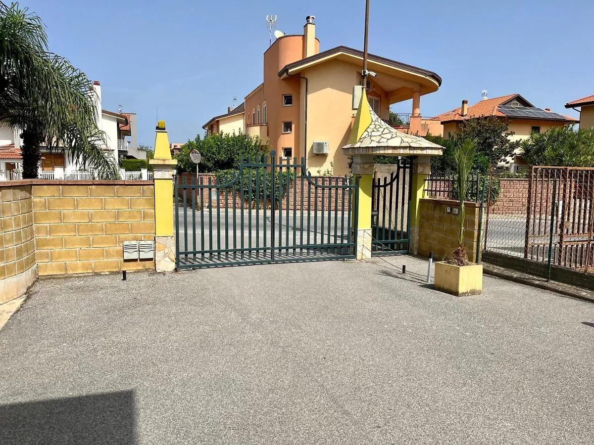 Holiday home Oliveri Nuovo Appartamento 5 Posti Letto Piu Posto Auto Privato